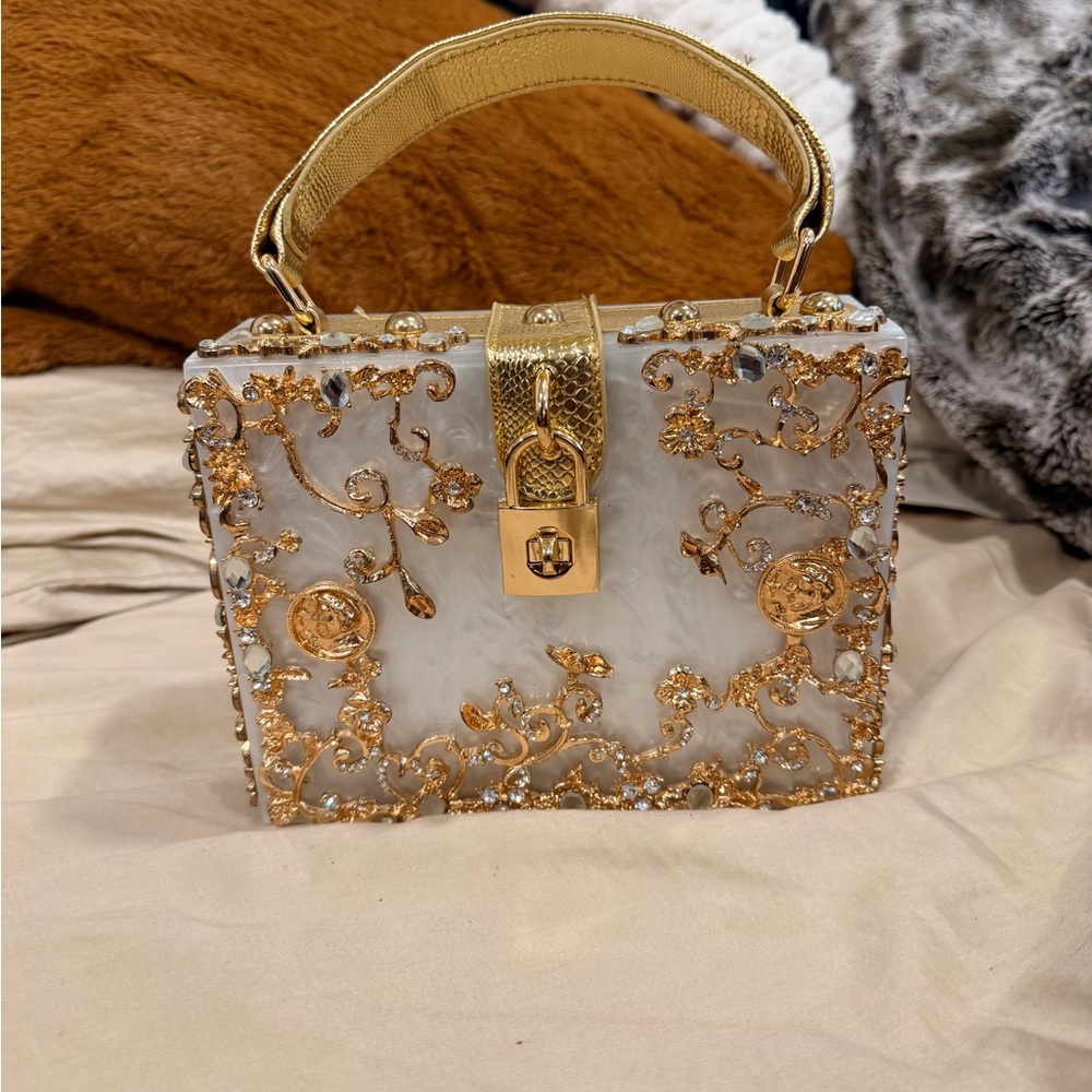 White and gold ceramic clutch/bag